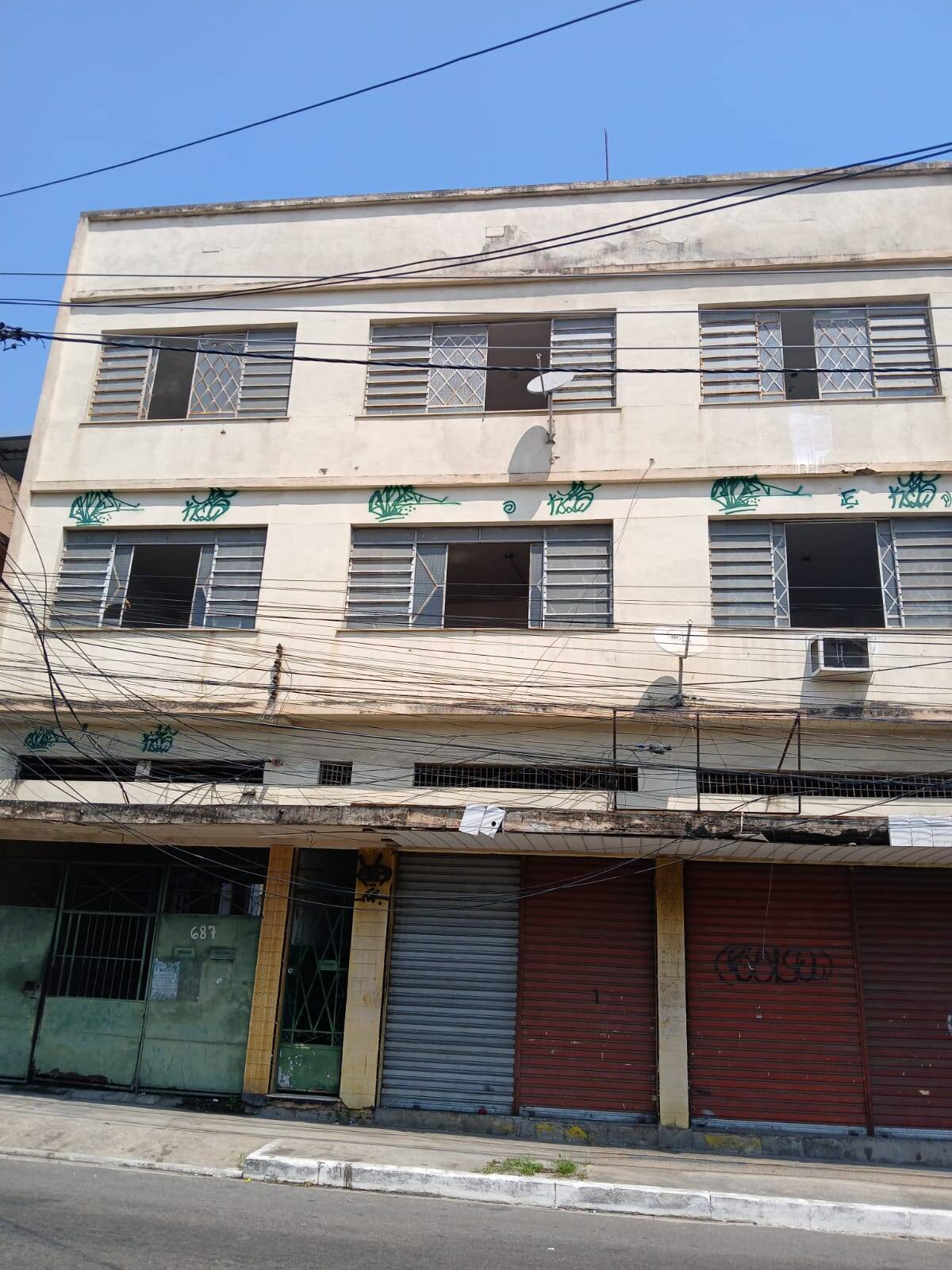 #24 - Apartamento para Locação em São Gonçalo - RJ